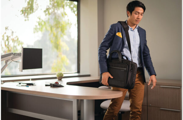 Kensington Contour™ 2.0 Business Laptop Briefcase — 15.6" - Afbeelding 7