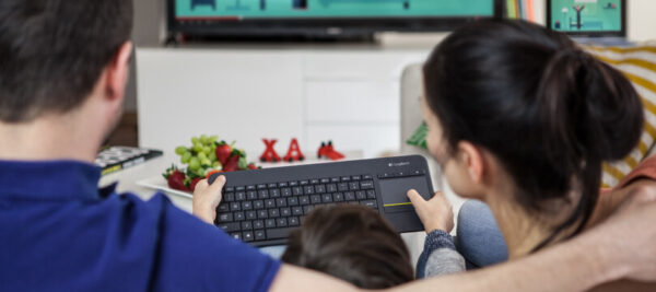 Logitech Wireless Touch Keyboard K400 Plus HTPC-toetsenbord voor tv's met pc-aansluiting - Afbeelding 12